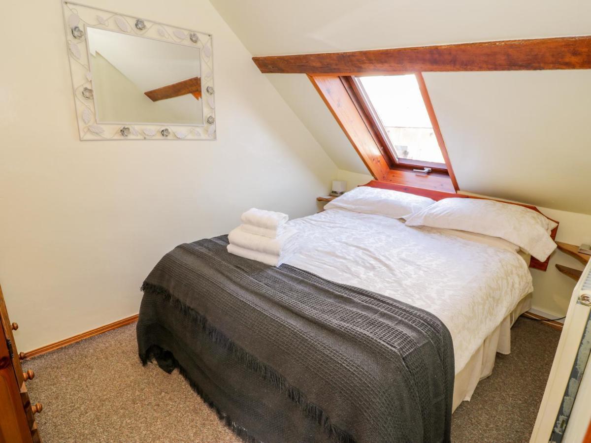 The Granary Holiday home Llandyfrydog